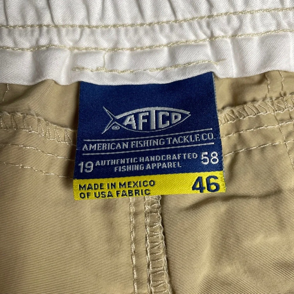 AFTCO Mens Fishing Shorts Tan Khaki Original Handcrafted Size 46 Nylon Cargo